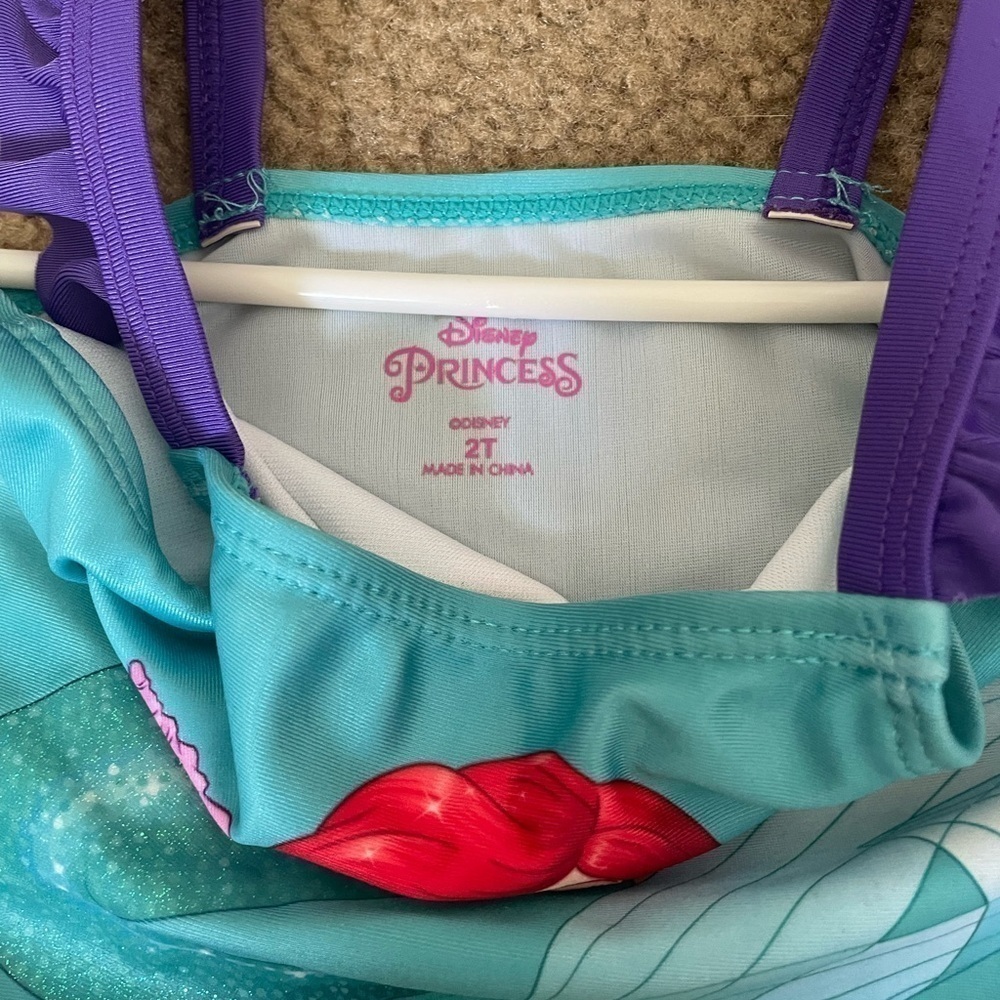 Little mermaid Disney Toddler girl 2T swimsuit with extra top - Picture 3 of 4